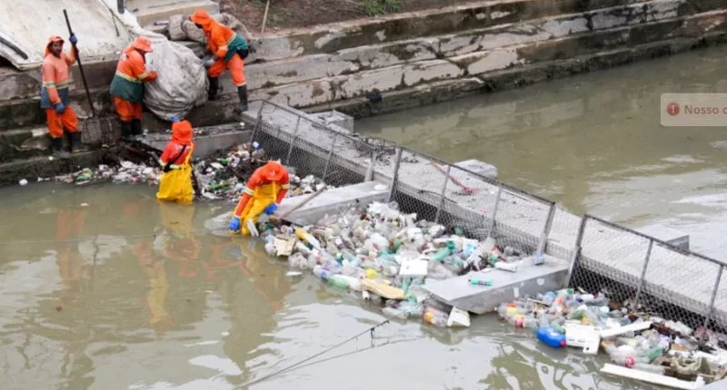Ecobarreiras reduzem lixo no Rio Negro em mais de 50%