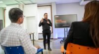 UEA e Motorola retomam parceria para soluções de Cibersegurança com IA