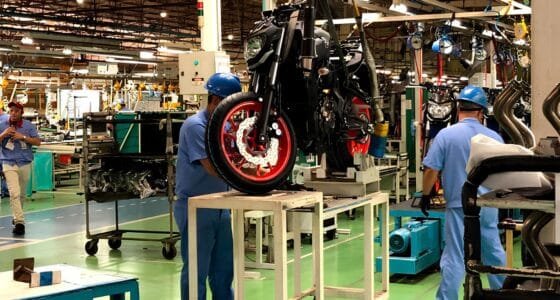 linha de montagem de motocicleta no polo industrial de manaus